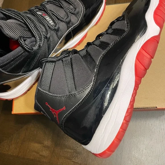 Air Jordan Retro 11 “Bred” (2019)